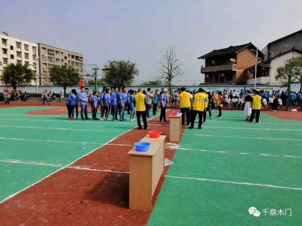 千鼎门业积极参加长寿高新区第一届趣味运动会，增强企业凝聚力！