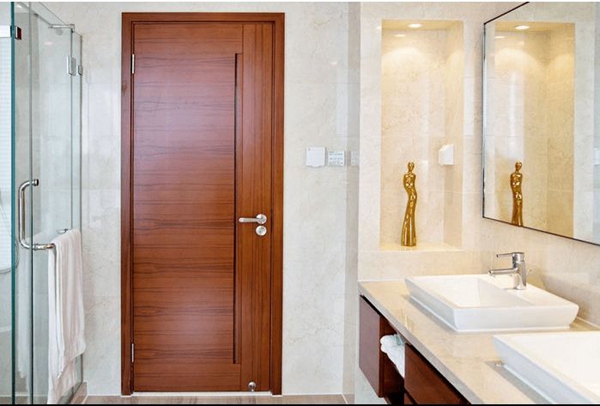 迪雅木门：家里的卫生间应该安装什么门吗？