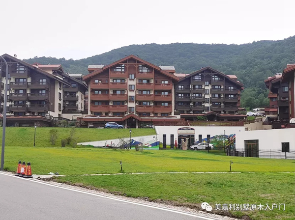 美嘉利：凉爽之夏，游海坨美景，享原木之门