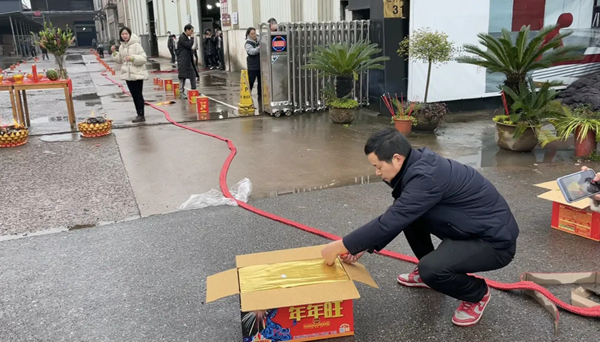 鑫六福木门开工大吉|如虎添翼，虎跃龙门