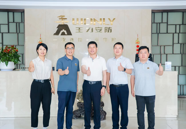 王力门业 | 智联未来，生态共建王力安防与百佳联盟合作起航，共绘家居行业新蓝图
